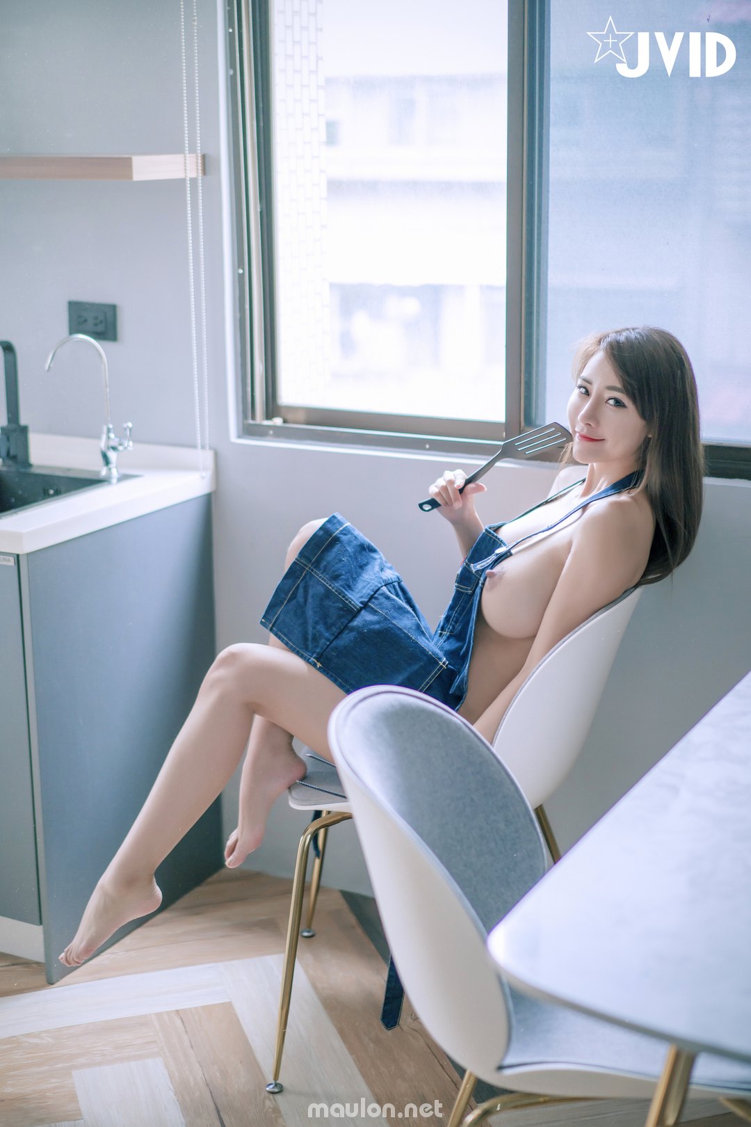 anh-sex-1221-16054604-003.jpg